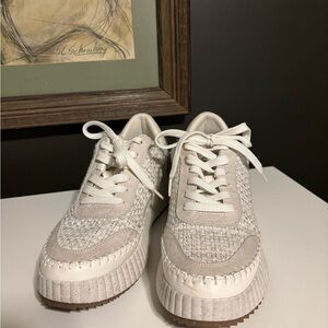 Universal Thread White and Cream Sneakers